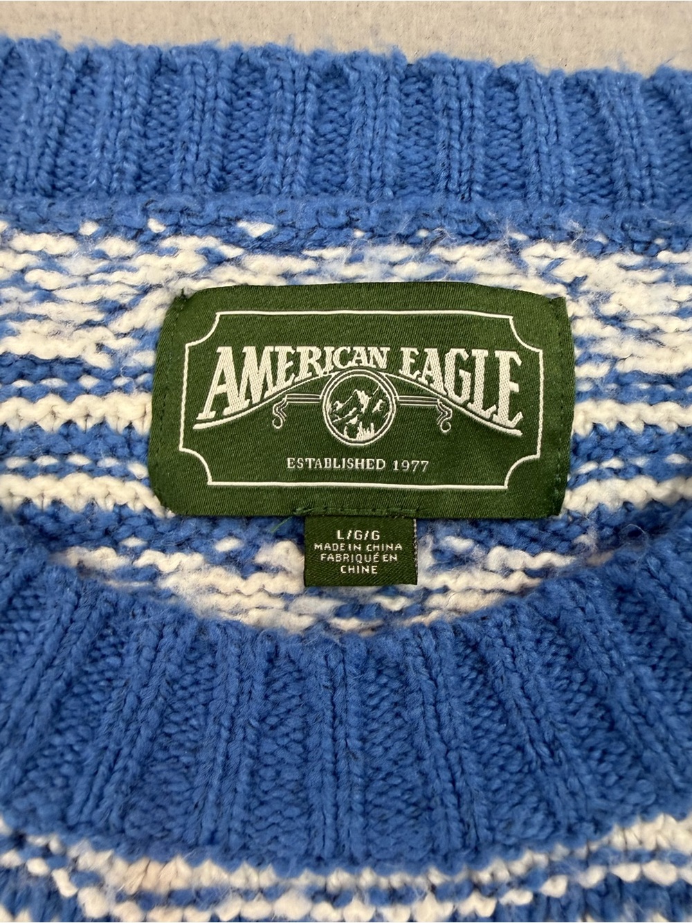 American Eagle Blue Patterned Crewneck Sweater - Classic Fair Isle Style - Picture 4 of 7